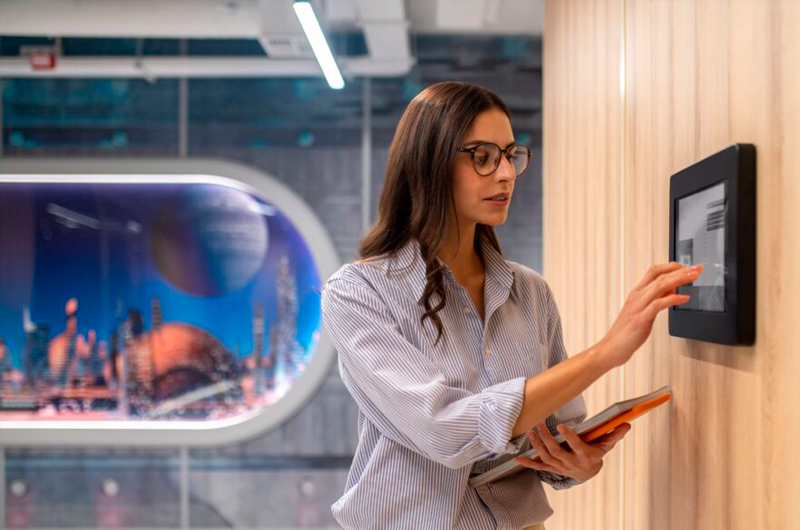 Gestão-de-Acesso-a-Salas-com-Entrada-Restrita-Segurança-Inteligente,-Trabalho-Eficiente